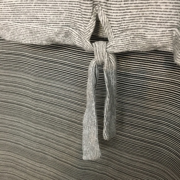 grey & gray White/Black Pinstripe Cotton Knit Top Size Small - Picture 3 of 8